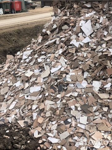 Отдам Плиточный бой